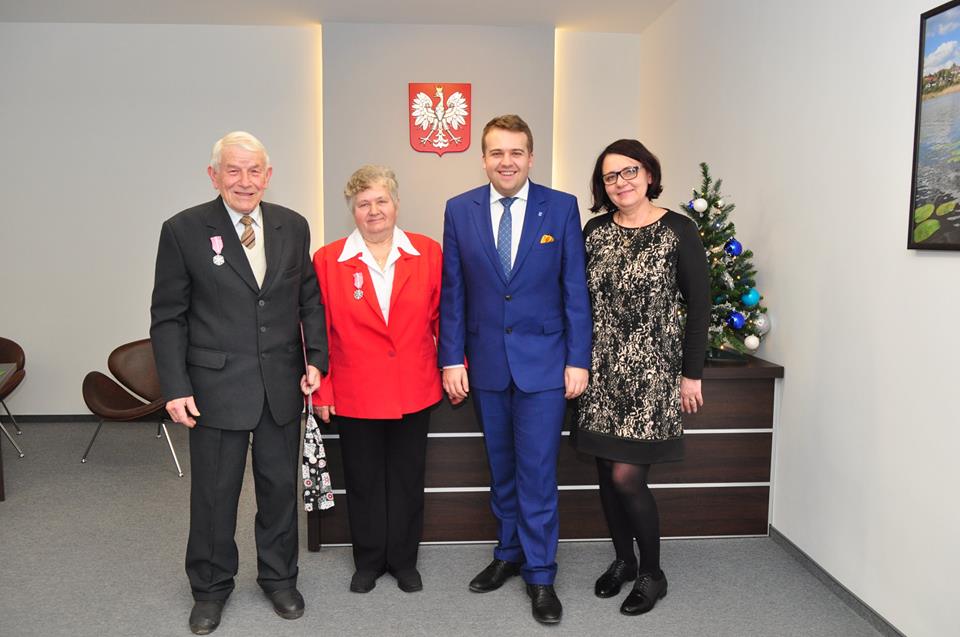 Małżonkowie obchodzący jubileusz 50-lecia pożycia.